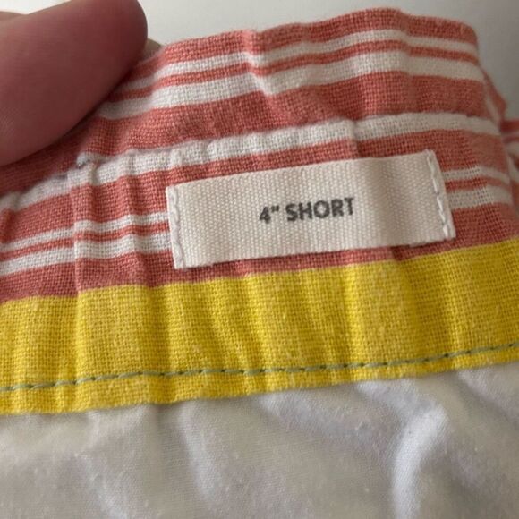 Loft linen blend bold striped frayed Beachy shorts size 10 - Picture 5 of 6